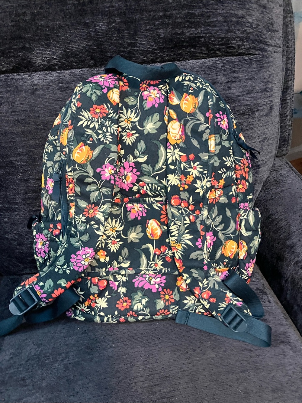 Vera Bradley back pac - Picture 2 of 4